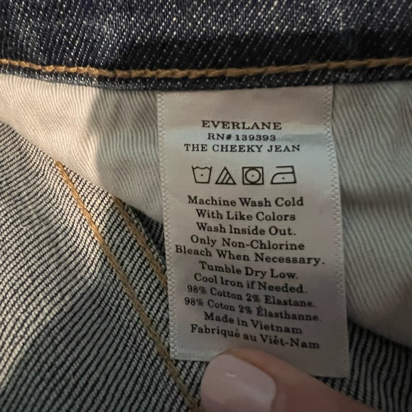 Everlane Cheeky crop jeans in EUC! - Picture 4 of 4